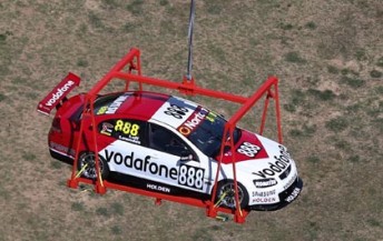 thumb The Lowndes/Luff Commodore was helicoptered onto Mount Panorama today