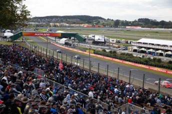 The V8 Supercars will visit Pukekohe in November next season