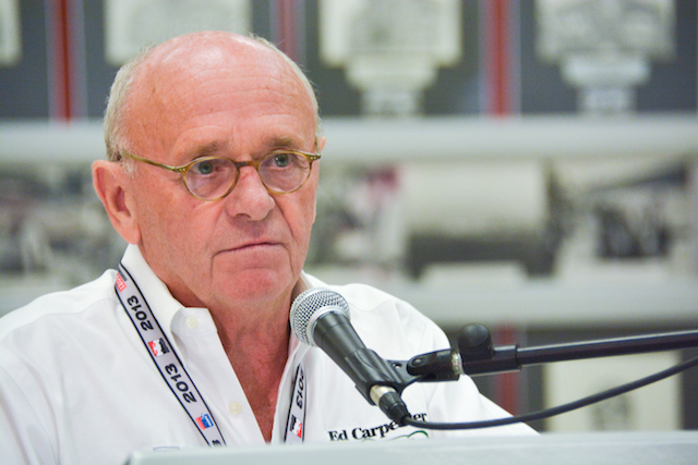 Highly respected IndyCar figure Derrick Walker will leave his position as the Competitions and Operations president on August 31