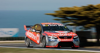 thumb Jamie Whincup will start Race 22 from pole position