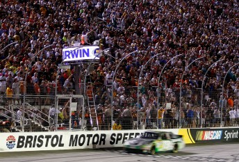 thumb Kyle Busch takes his third win of the weekend at Bristol