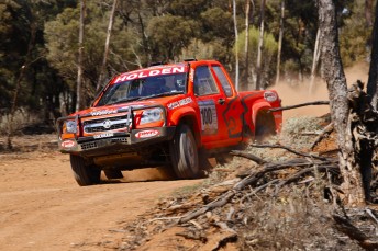 thumb Craig Lowndes is nearly 45-minutes in the lead at the Australasian Safari