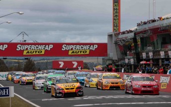 thumb The start of the Fujitsu V8 Series round at Bathurst last year