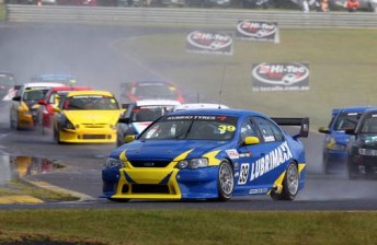 thumb Chris Smerdon heads the pack at Sandown