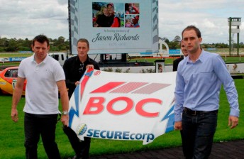 thumb Jason Bright, Andrew Jones, Cameron McConville and Paul Dumbrell carry a Team BOC bonnet
