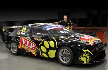 thumb Steve Owen and the DJR-prepped V.I.P. Petfoods Falcon