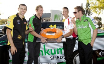 thumb Steve Owen, Karl Reindler, Dean Fiore and David Reynolds enjoy a morning snack