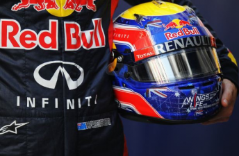 thumb Webber with his helmet