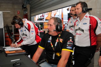 thumb V8 Supercars team owner Paul Morris (centre) with DJR's operation manager Scott Jennings (right)