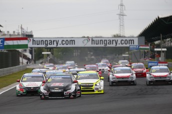 Gianni Morbidelli leads WTCC field