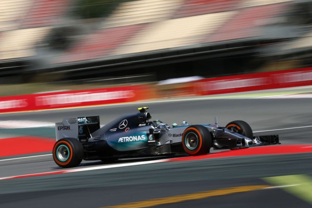 Nico Rosberg on his way to his first victory of the 2015 season