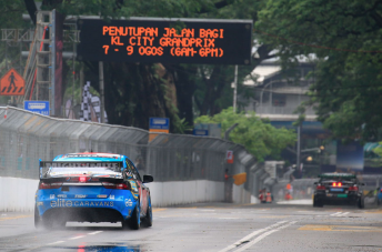 Chaz Mostert on the run to Turn 2
