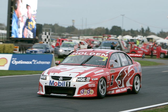 Mark Skaife on the way to victory at Pukekohe