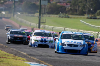 Josh Smith led until the race was abandoned