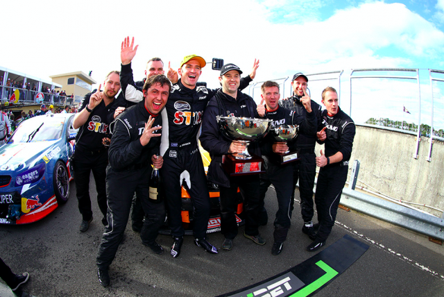 Davison celebrates with the Tekno crew