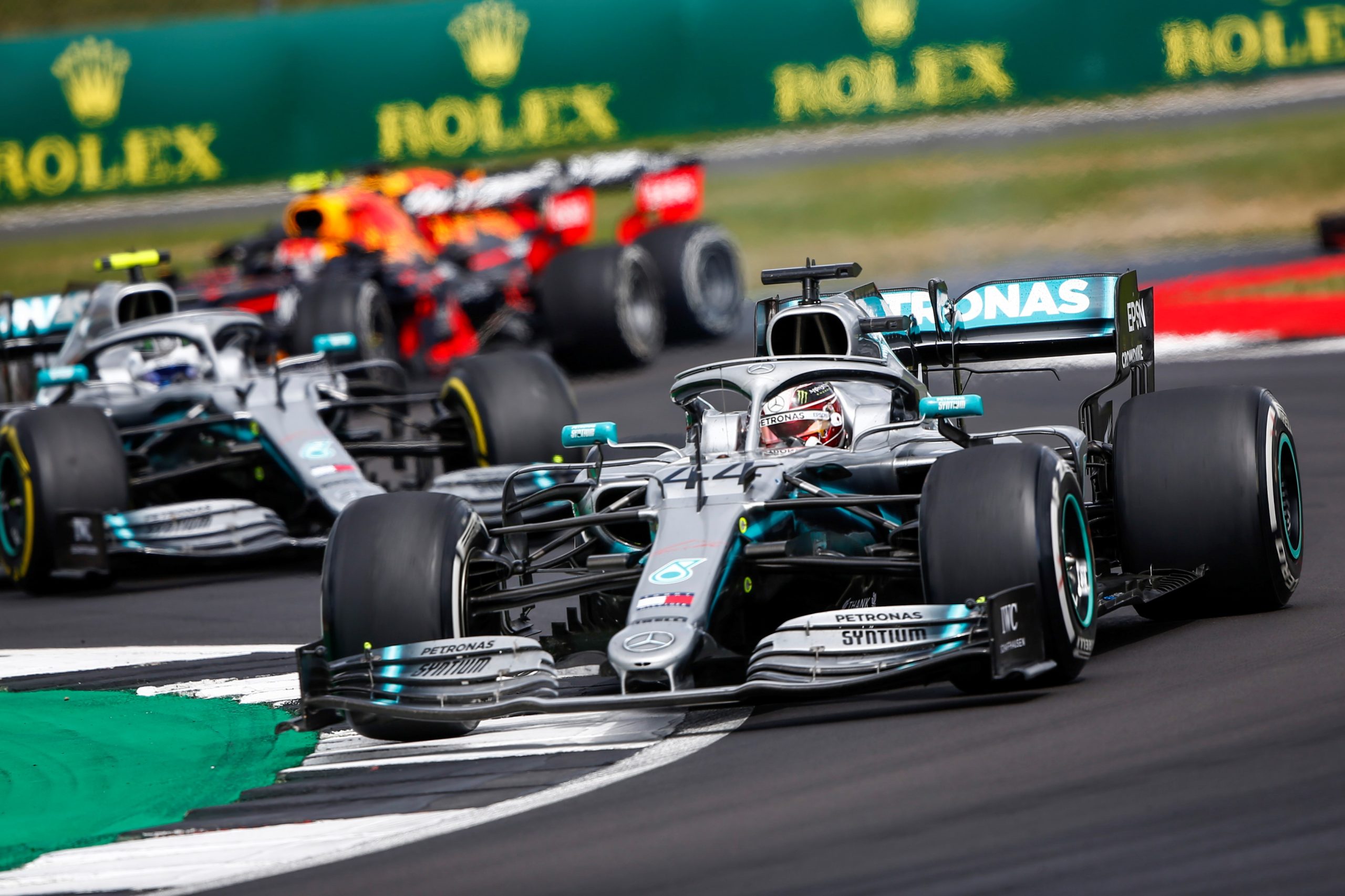 Silverstone confirms plans for two F1 races