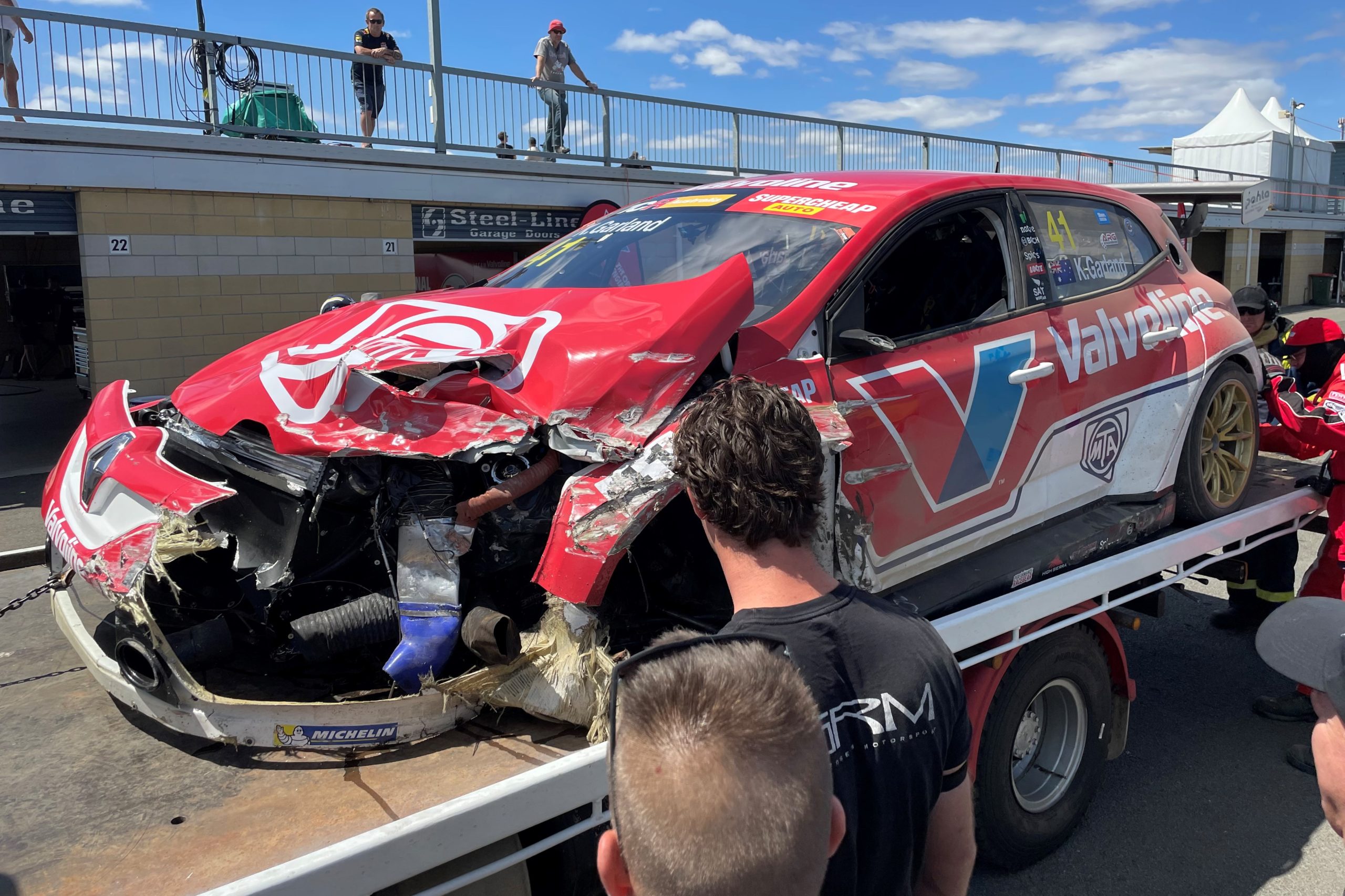 Garland out of TCR Round 1 after practice crash