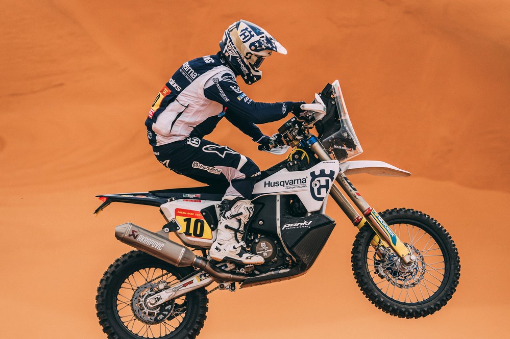 Skyler Howes